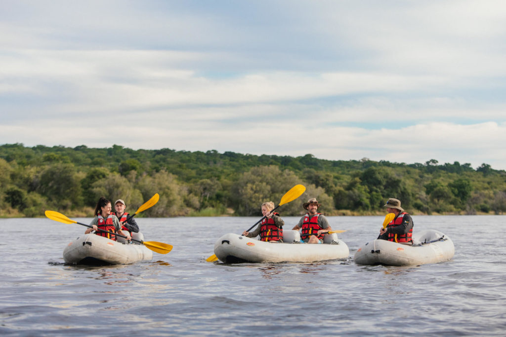 TsowaSafariIsland_Experiences_Canoeing_On-river-banner