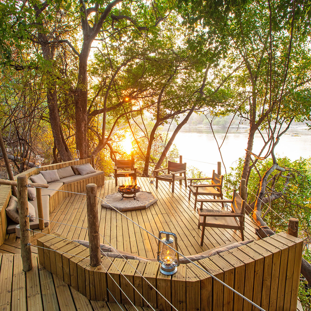 Tsowa Safari Island - Zambezi National Park - Victoria Falls - Zimbabwe