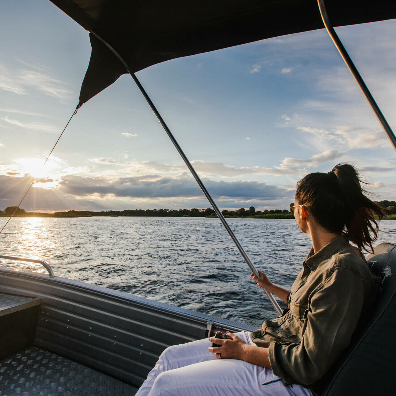 TsowaSafariIsland_Experiences_RiverCruise_Boat-view-banner