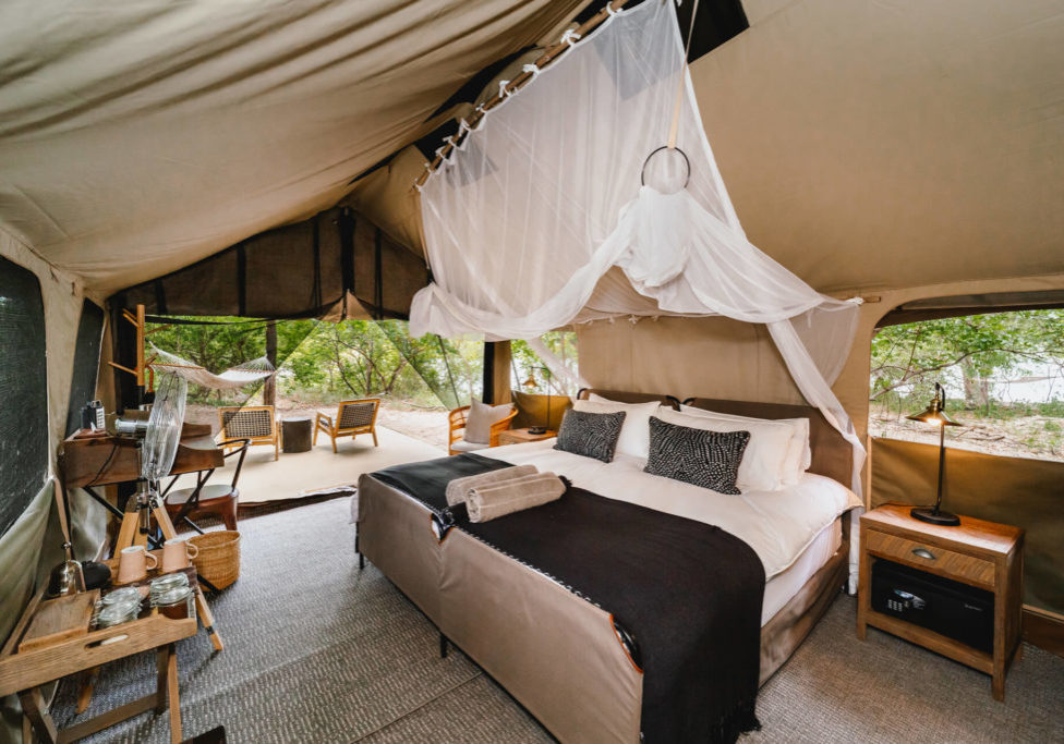 TsowaSafariIsland_Rooms_Intro_River-View-Tent